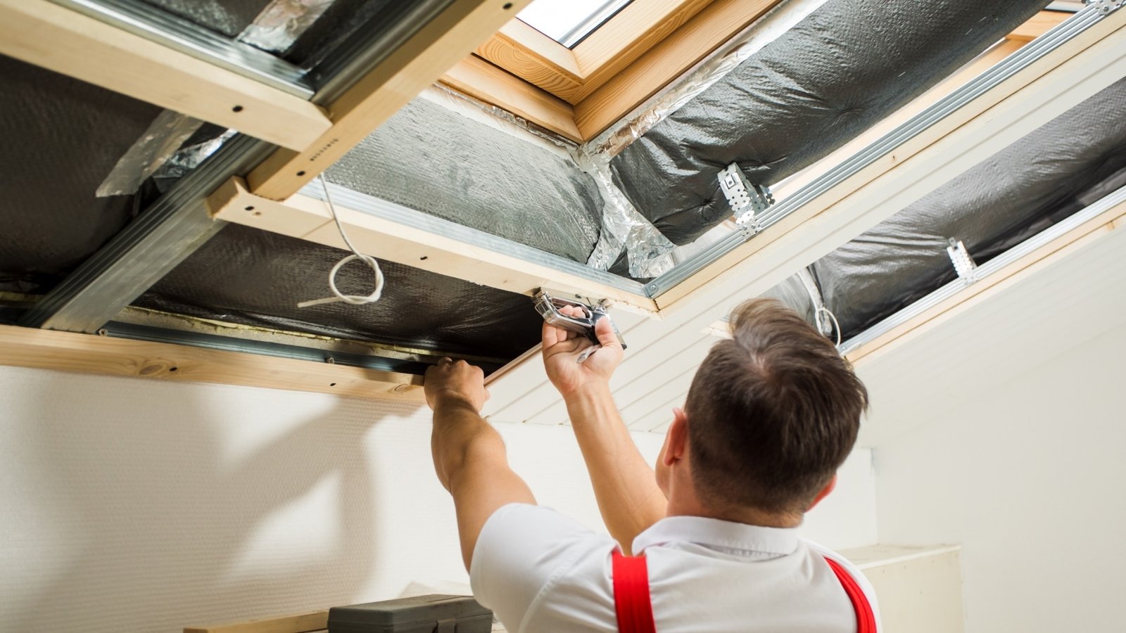 Chantier de rénovationd e toiture rélaisé dans le val de marne (94) M Robert